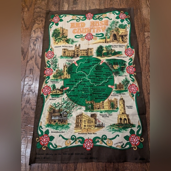 Red Rose Country Vintage  Tea Towel with historic Great Britain architecture - Picture 6 of 8